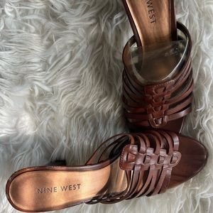 New Nine West size 9 sandals